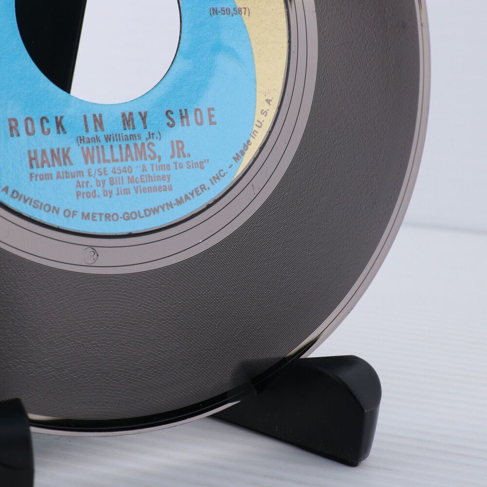 Hank Williams Jr. – It's All Over But The Crying / Rock In My Shoe 45 rpm Record - Picture 14 of 16